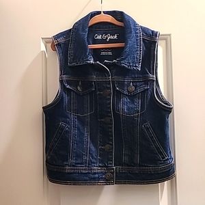Girls Cat & Jack Medium Wash Denim vest Size M (7-8)